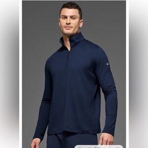 ALO Yoga Men's Navy Half-Zip Long Sleeve Pullover